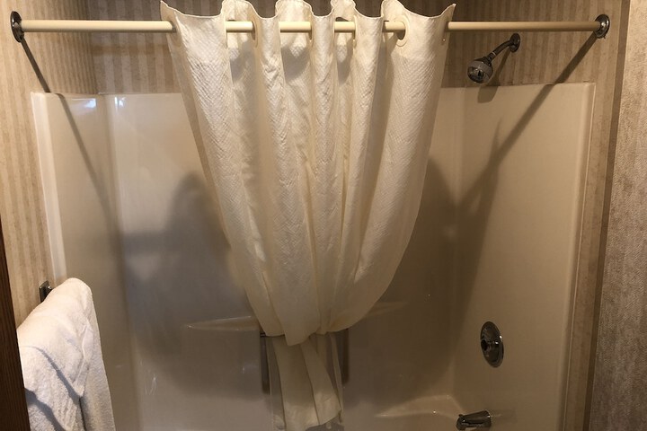 Bathroom shower