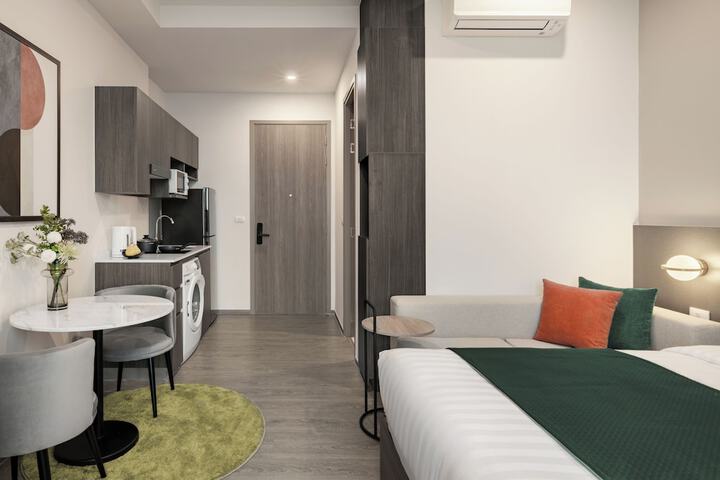 Room 12 of 24