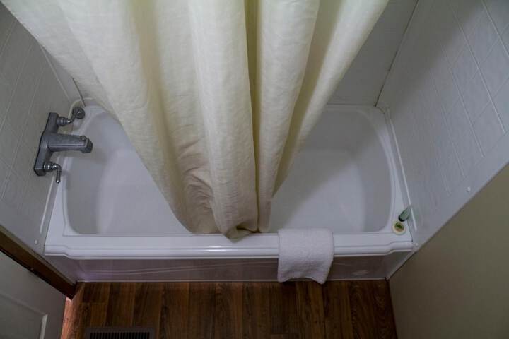 Room 11 of 29