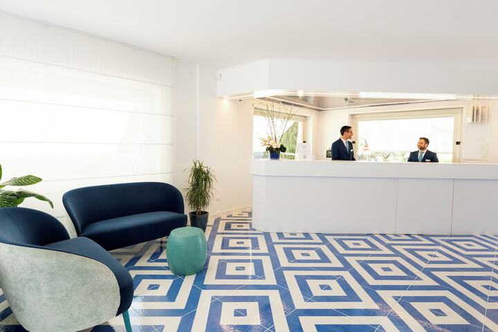 Guest Lobby