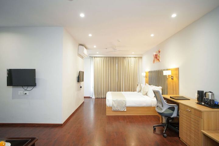 Room 14 of 36