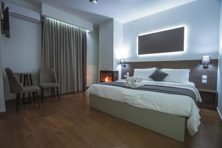 Room 18 of 43