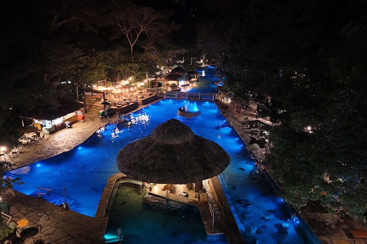 Pool Hotel
