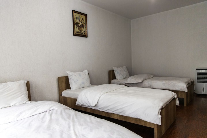Room 7 of 17