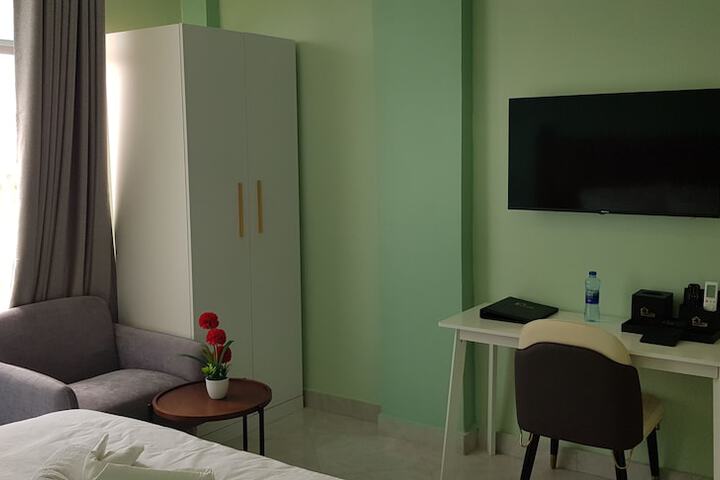 Room 7 of 65