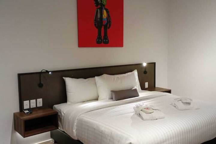 Room 12 of 82