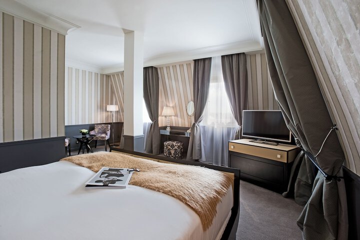 Room 41 of 119