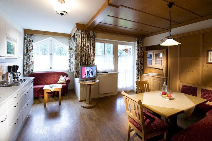 Room 15 of 71