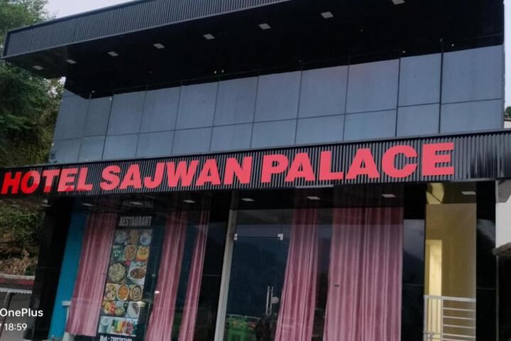 Hotel Sajwan Palace