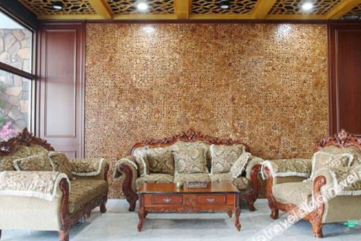 Hotel Interior 4 of 15