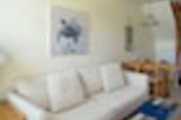 Room 653 of 984
