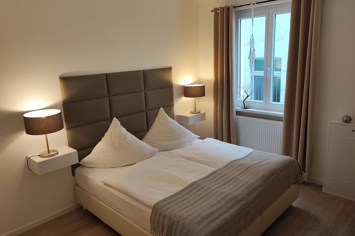 Room 12 of 144