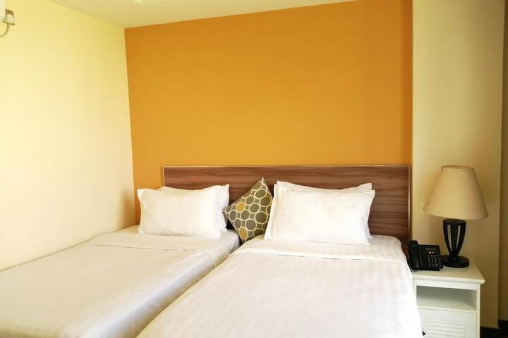 Room 18 of 51