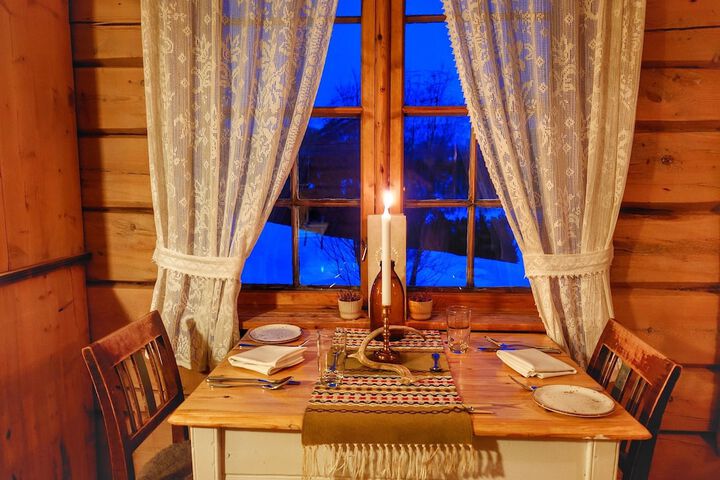 Dining 23 of 36