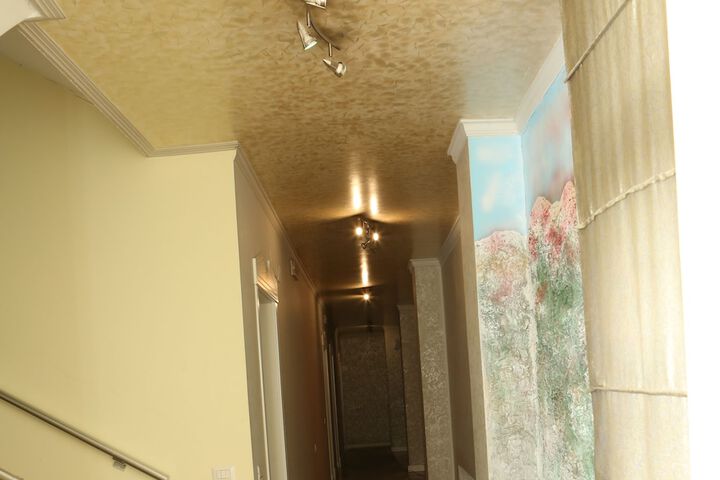 Hotel Interior 4 of 26