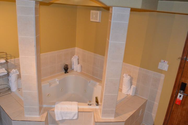 Jetted tub