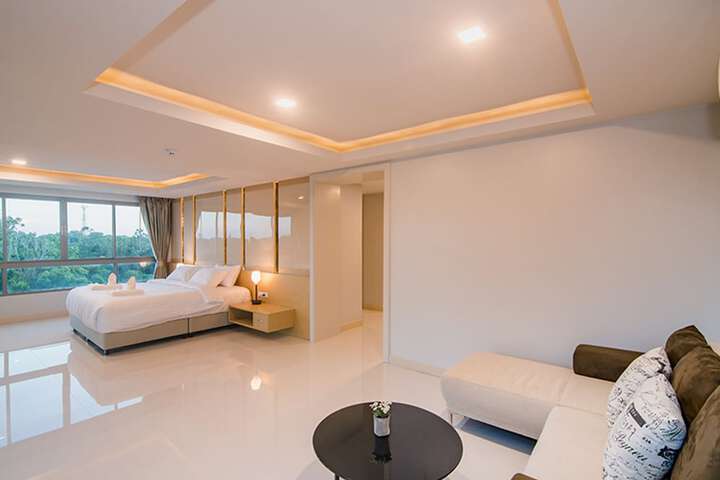 Room 25 of 69