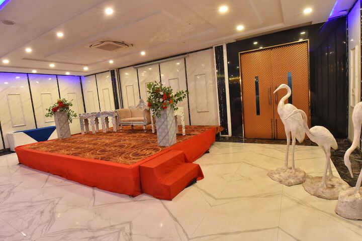 Ballroom/Hall 50 of 68