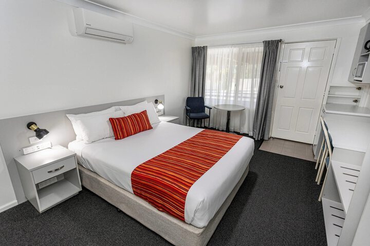 Room 58 of 85