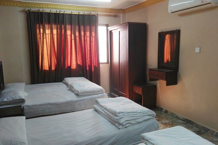 Room 29 of 40