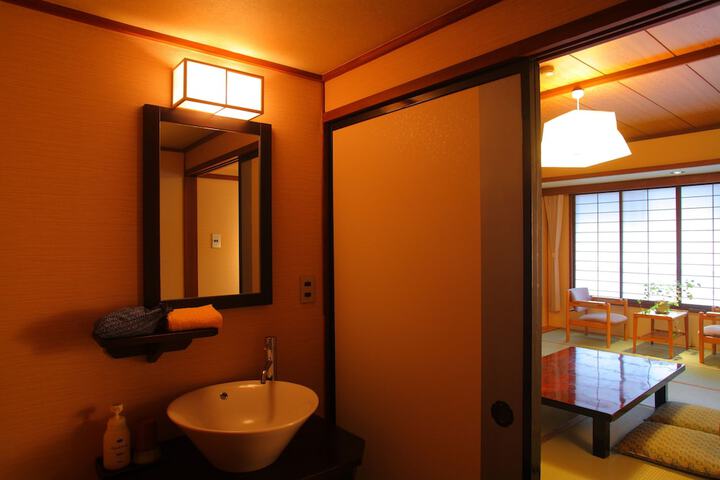 Room 9 of 54