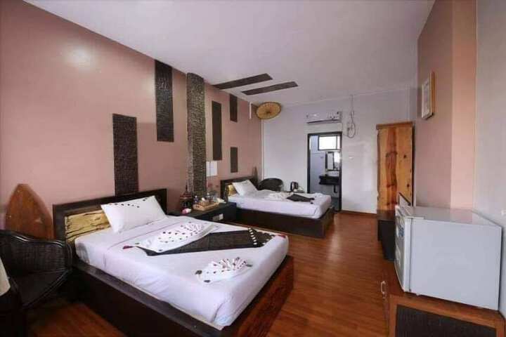 Room 6 of 42