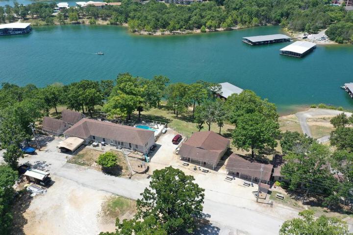 Exterior of Artilla Cove Resort