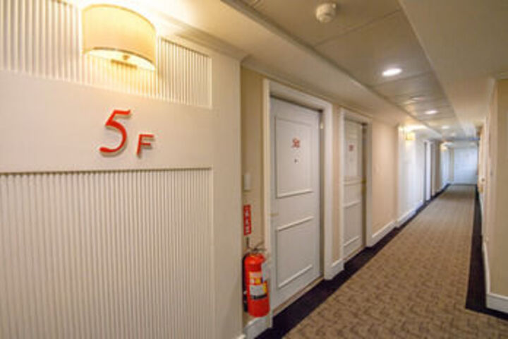 Ballroom/Hall 25 of 35