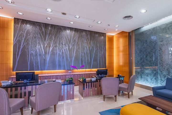 Guest Lobby