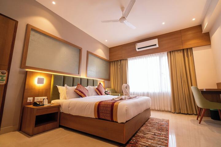 Room 16 of 26
