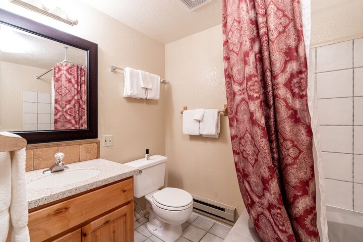 Room 12 of 17