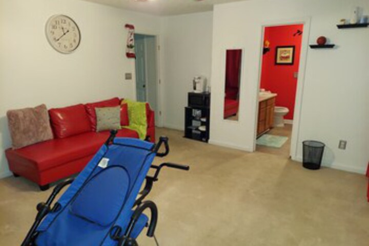 Room 12 of 64