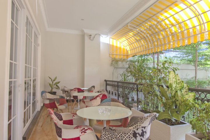 Lobby Entry