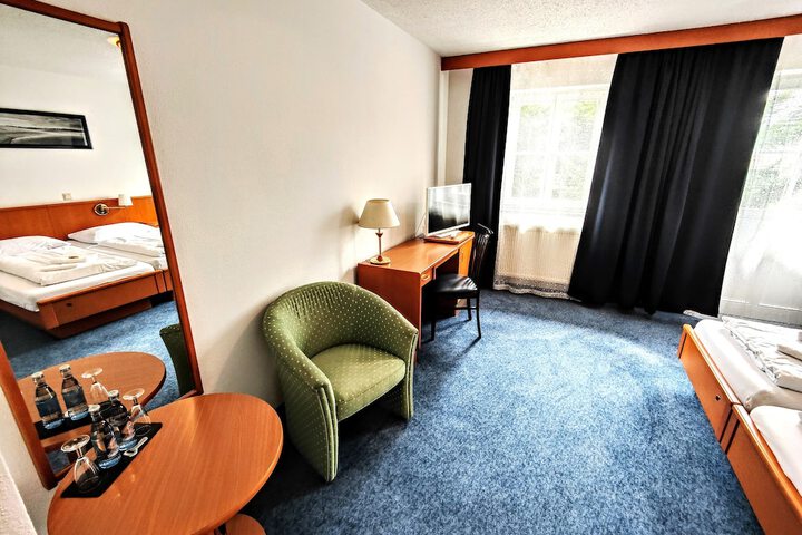 Room 12 of 29