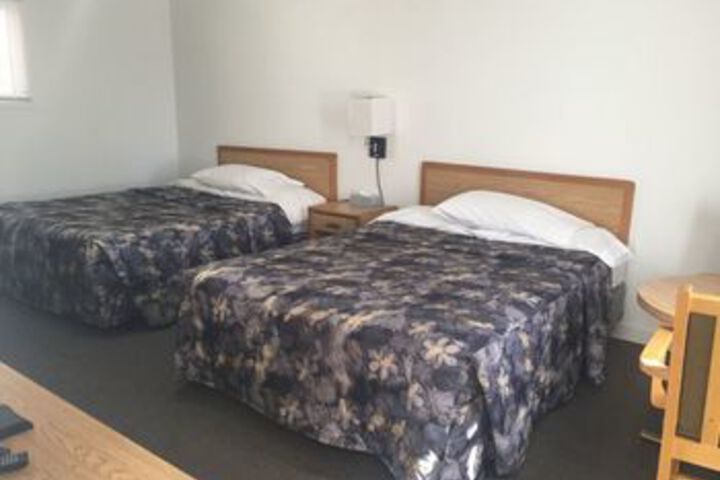 Motel 401