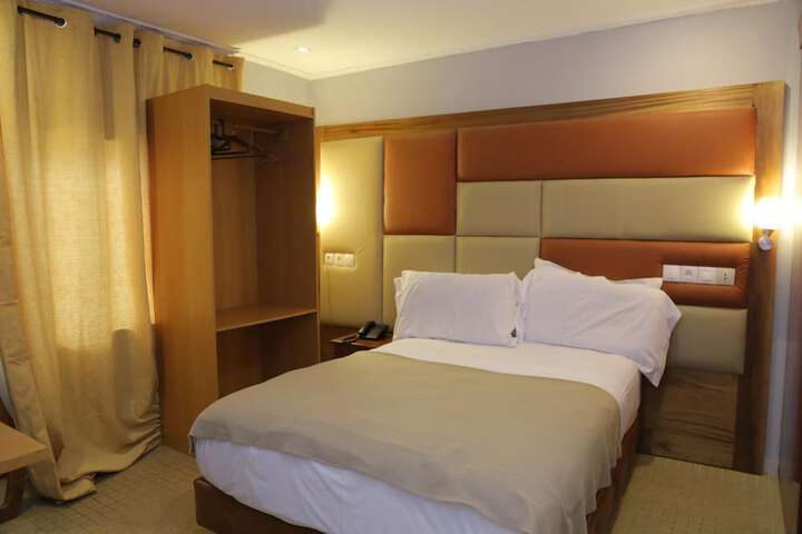 Room 12 of 55