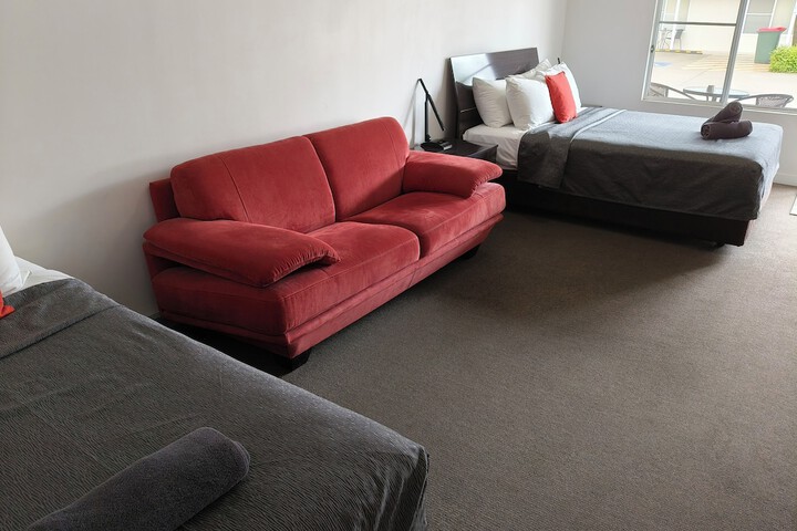 Room 5 of 56