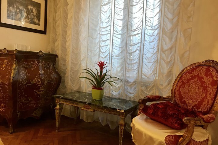 Room 16 of 32