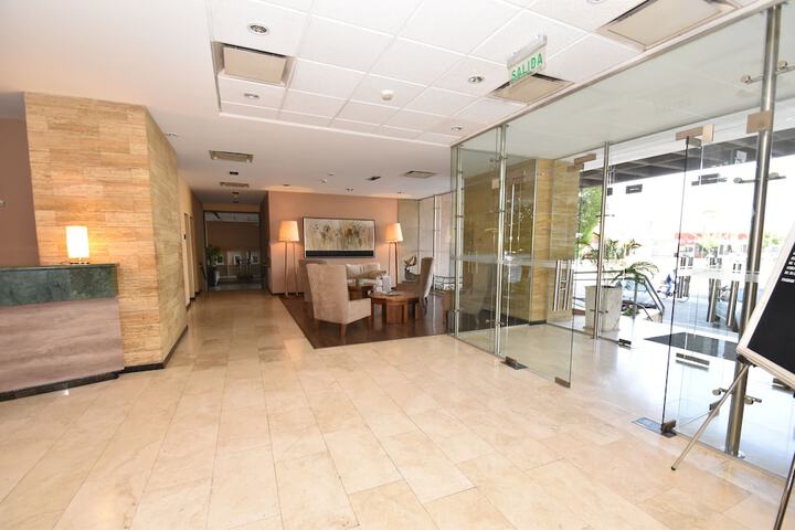 Concierge desk