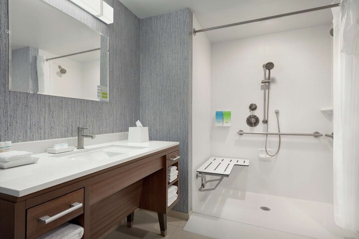 Bathroom shower