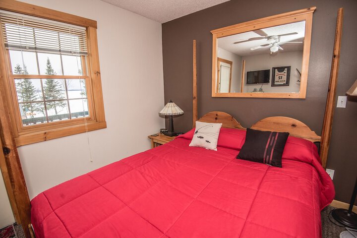 Room 13 of 89