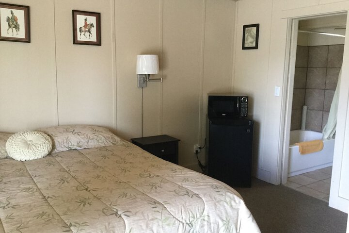 Room 5 of 80