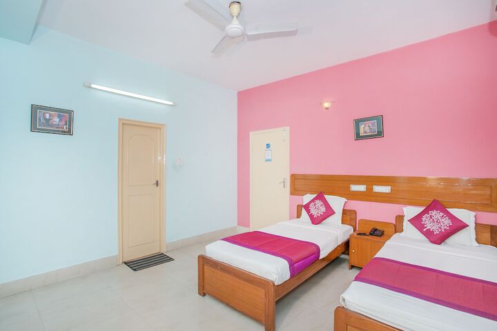 Room 12 of 15