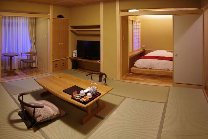 Room 13 of 59