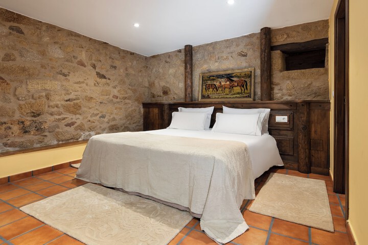 Room 3 of 29