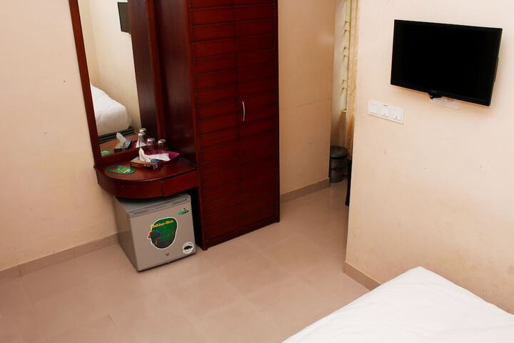 Room 15 of 41