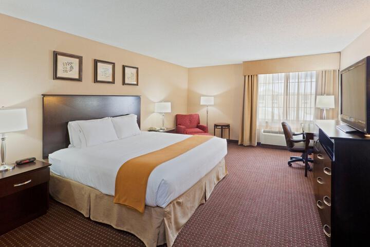 Standard 2 Double Beds Accessible (7 of 8)