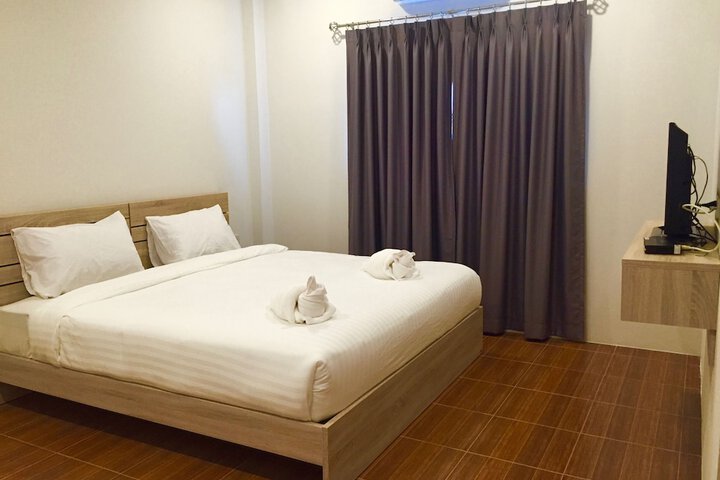 Room 8 of 138