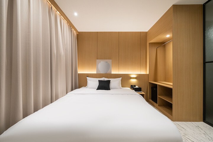 Room 21 of 73