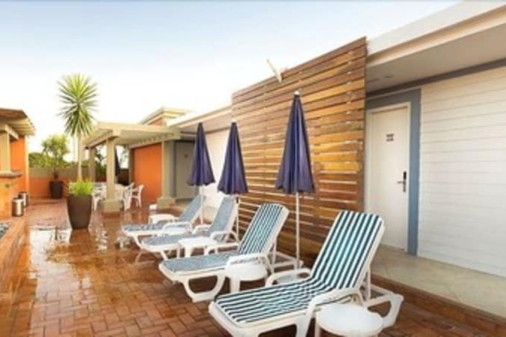 Sundeck 42 of 43